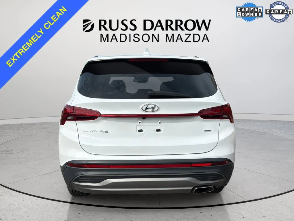 Used 2023 White Hyundai SE image 4