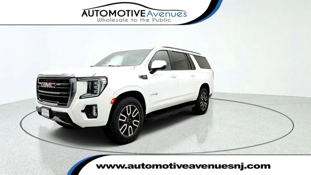 2023 GMC Yukon XL 4WD 4dr AT4 w/ 6.2L V8 & Panoramic Sunroof