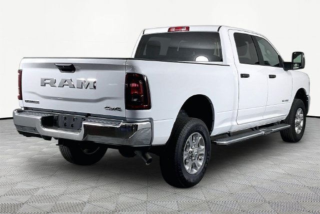 Used 2026 White Ram Big Horn image 6