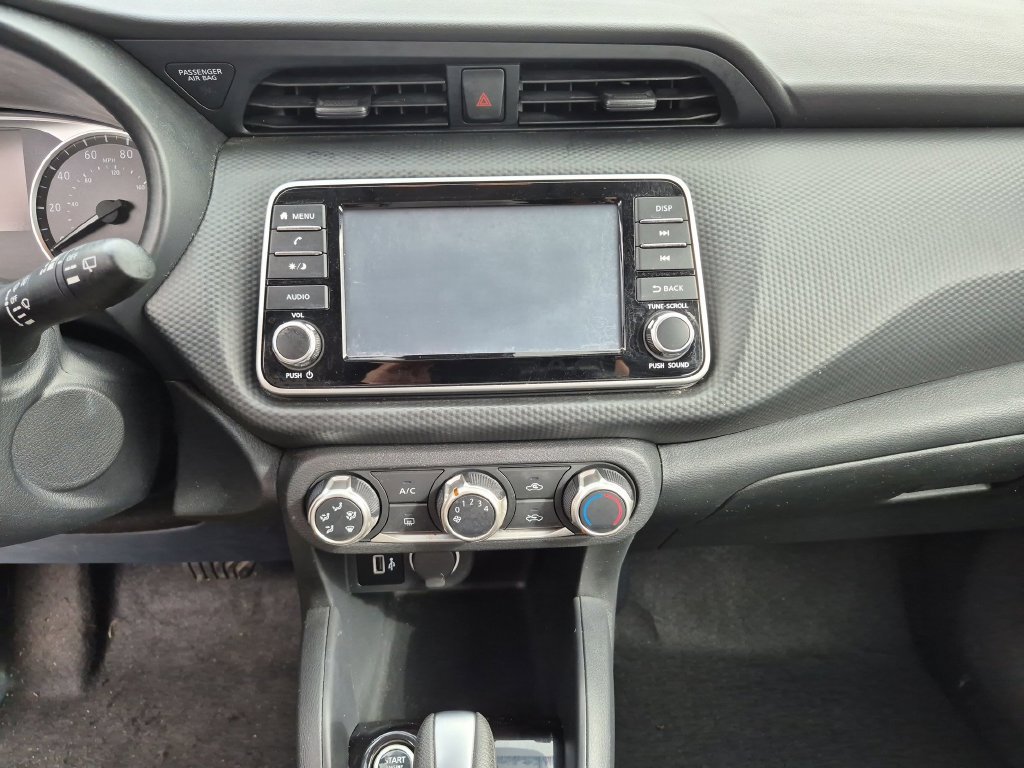Used 2021 Gray Nissan S image 32