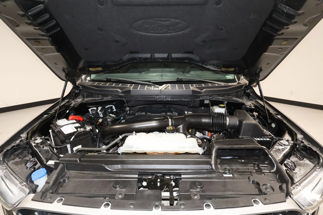 Used 2023 Gray Ford Lariat image 31