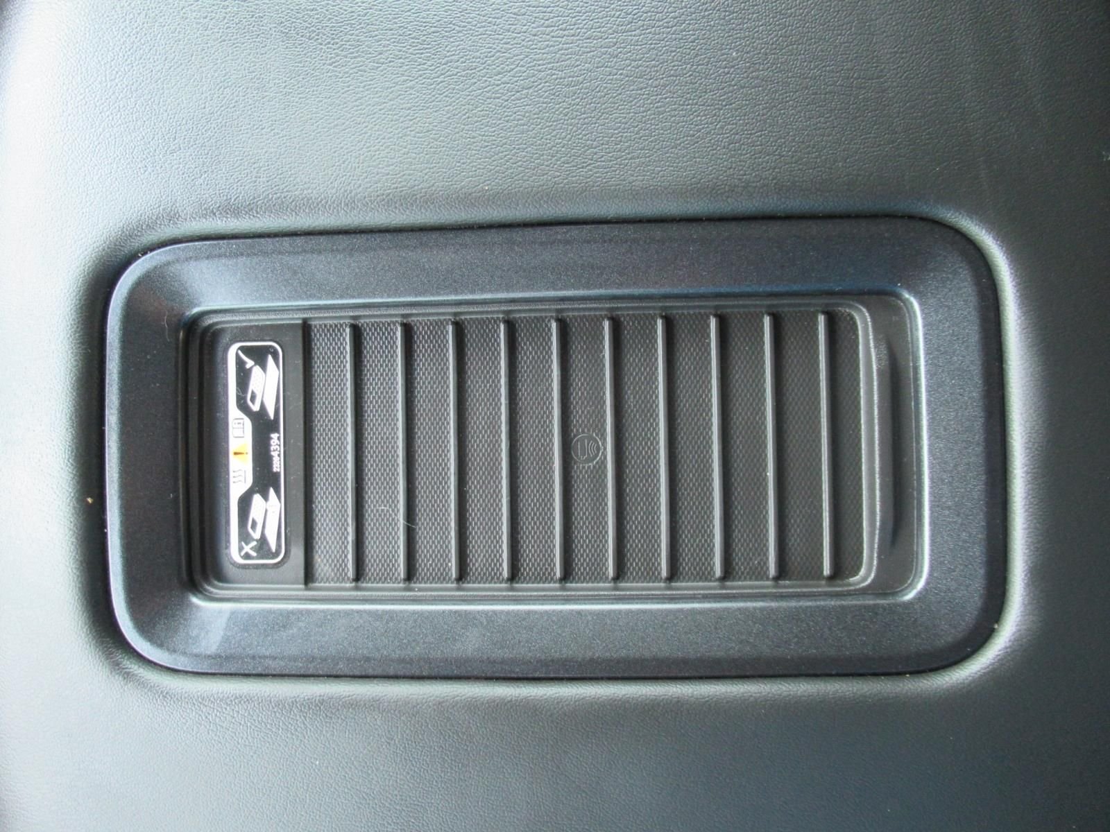 Used 2018 Gray Chevrolet Premier image 29
