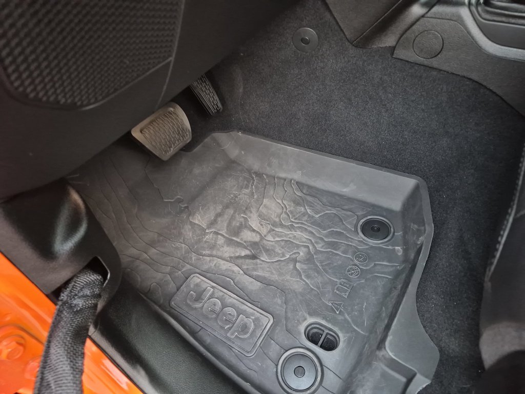 Used 2025  Jeep Rubicon 392 image 19