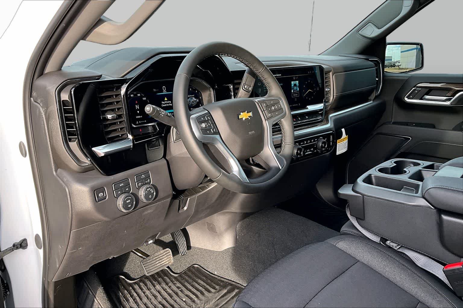 2026 Chevrolet Silverado 1500 LT - Photo 9