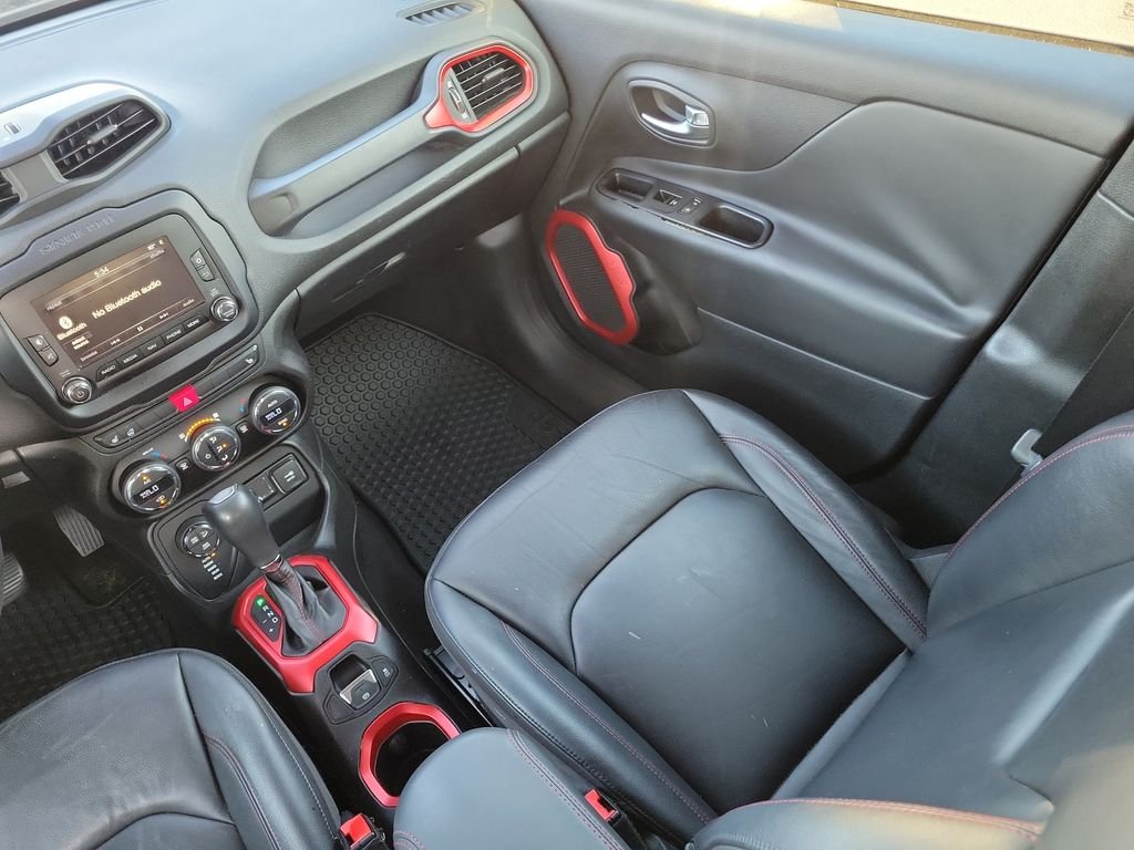 Used 2016 Black Jeep Trailhawk image 15