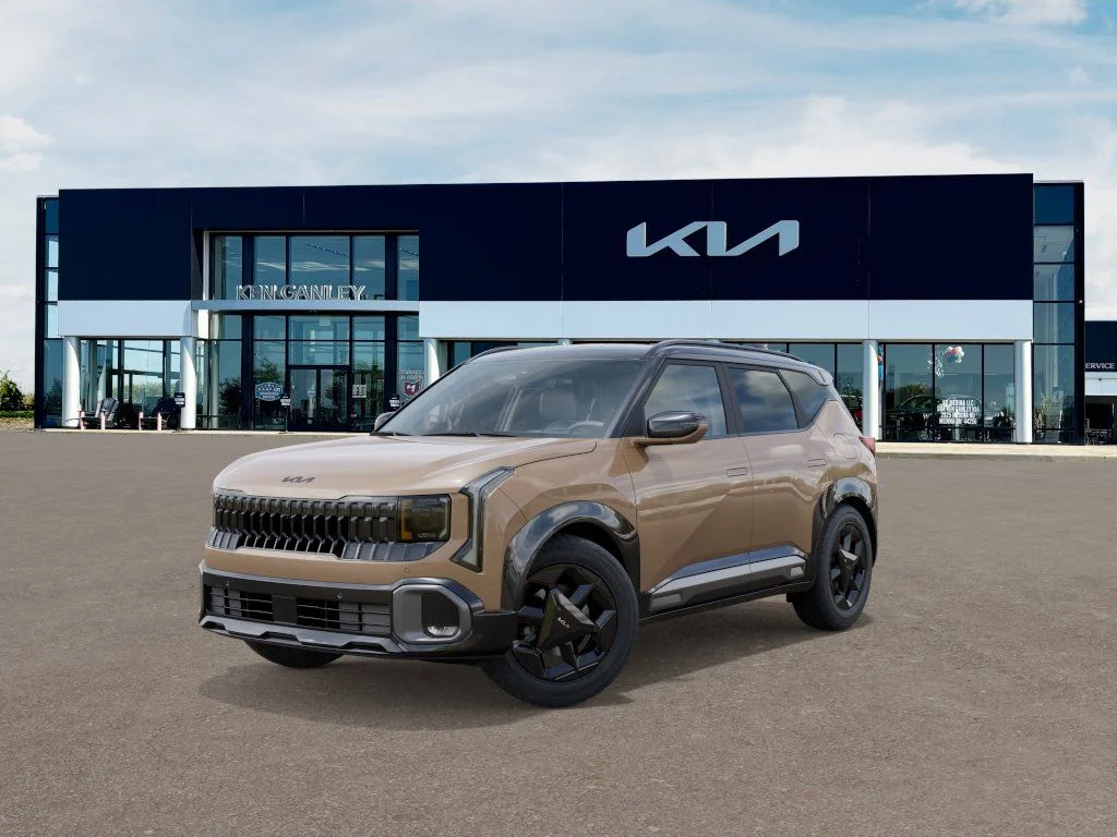 New 2027 Terrain Brown / Black Roof Kia X-Line image 1