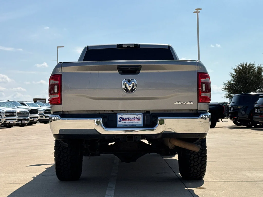 Used 2023 Silver Ram Tradesman image 8