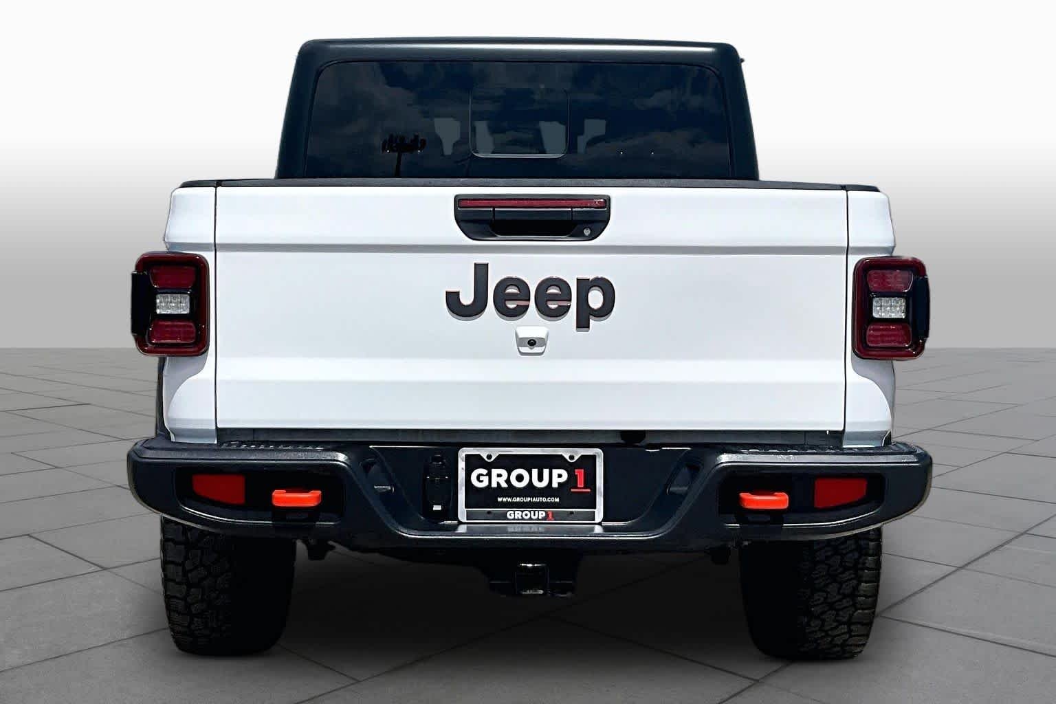 Used 2026 Bright White Clearcoat Jeep Mojave image 5