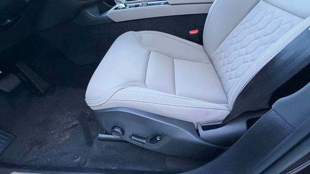 2026 Volvo XC90 Plus - Photo 10