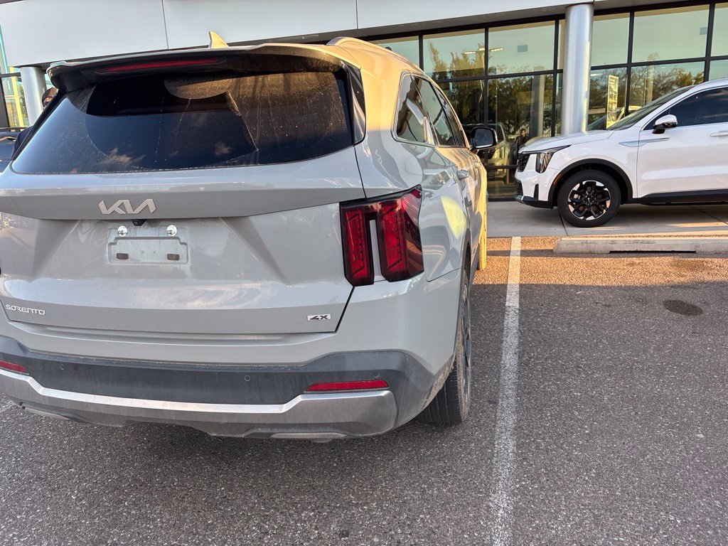 Used 2025 Gray Kia EX image 7
