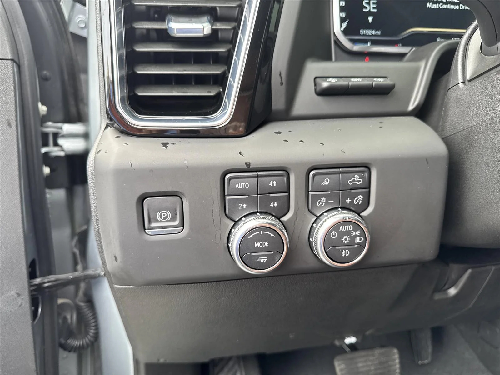 Used 2024 Sterling Metallic GMC Denali Ultimate image 20