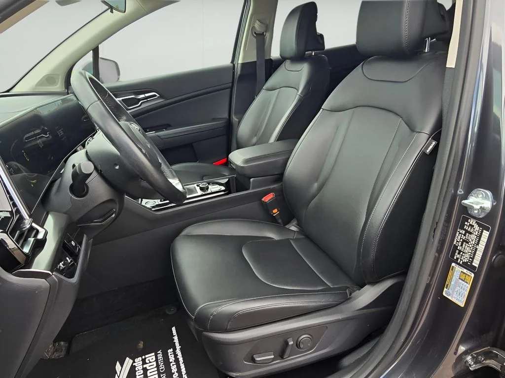 Used 2024 Gravity Gray Kia EX image 27