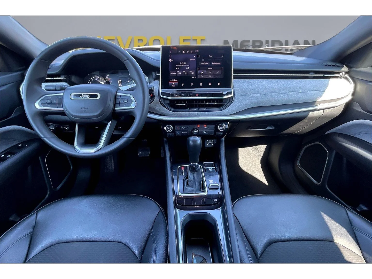 Used 2024 Silver Jeep Latitude image 12