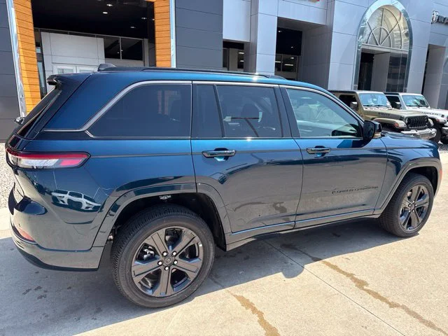 New 2027 Blue Jeep Limited Reserve image 3