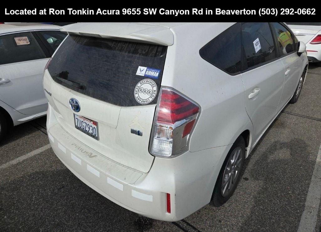 Used 2017 Blizzard Pearl Toyota Two image 4