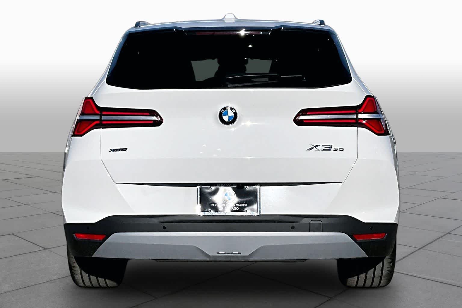New 2026 Alpine White BMW 30 xDrive image 4