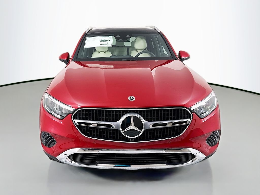 Used 2025 Red Mercedes-Benz GLC 300 image 35