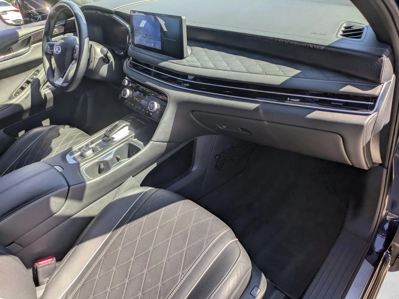 Used 2022 Grand Blue/Black Obsidian INFINITI AUTOGRAPH image 22