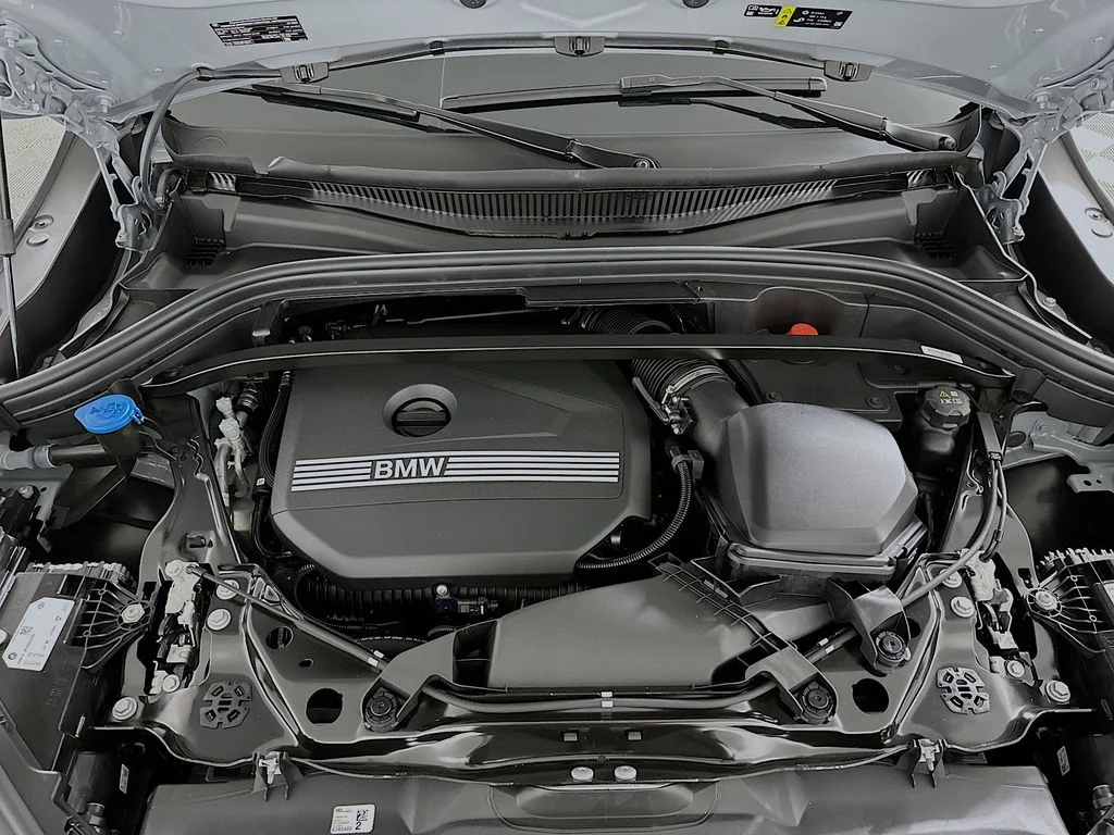 New 2026 Gray Metallic BMW xDrive28i image 29