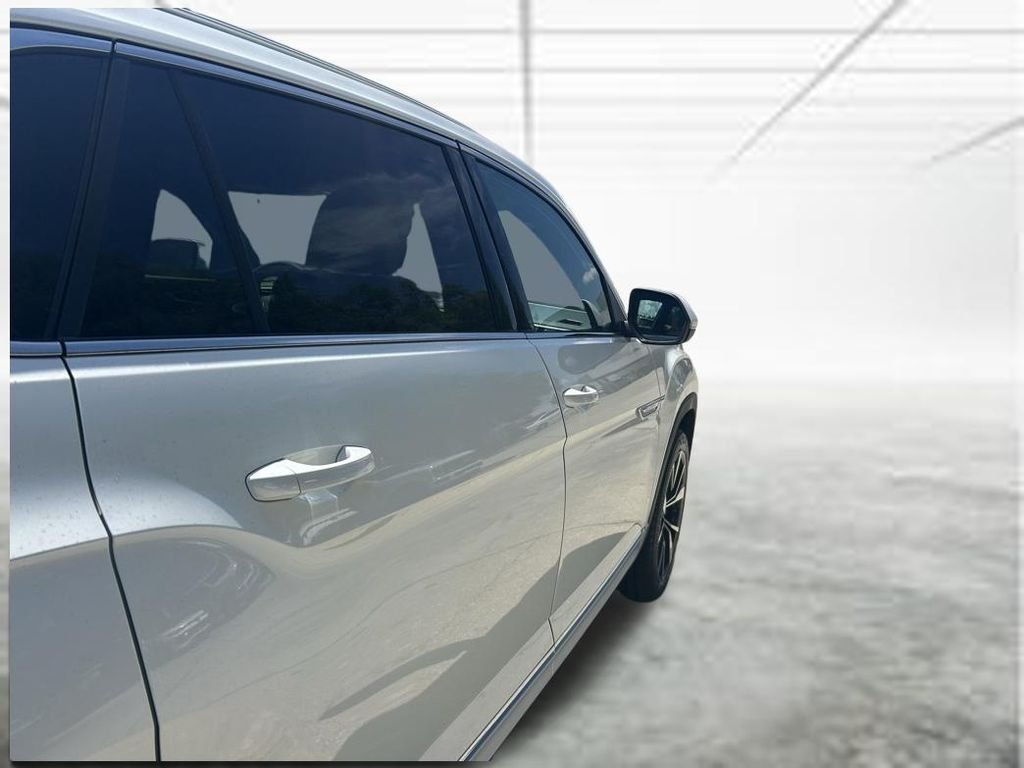 New 2026 White/off-white Volkswagen 2.0T SEL Premium R-Line image 35