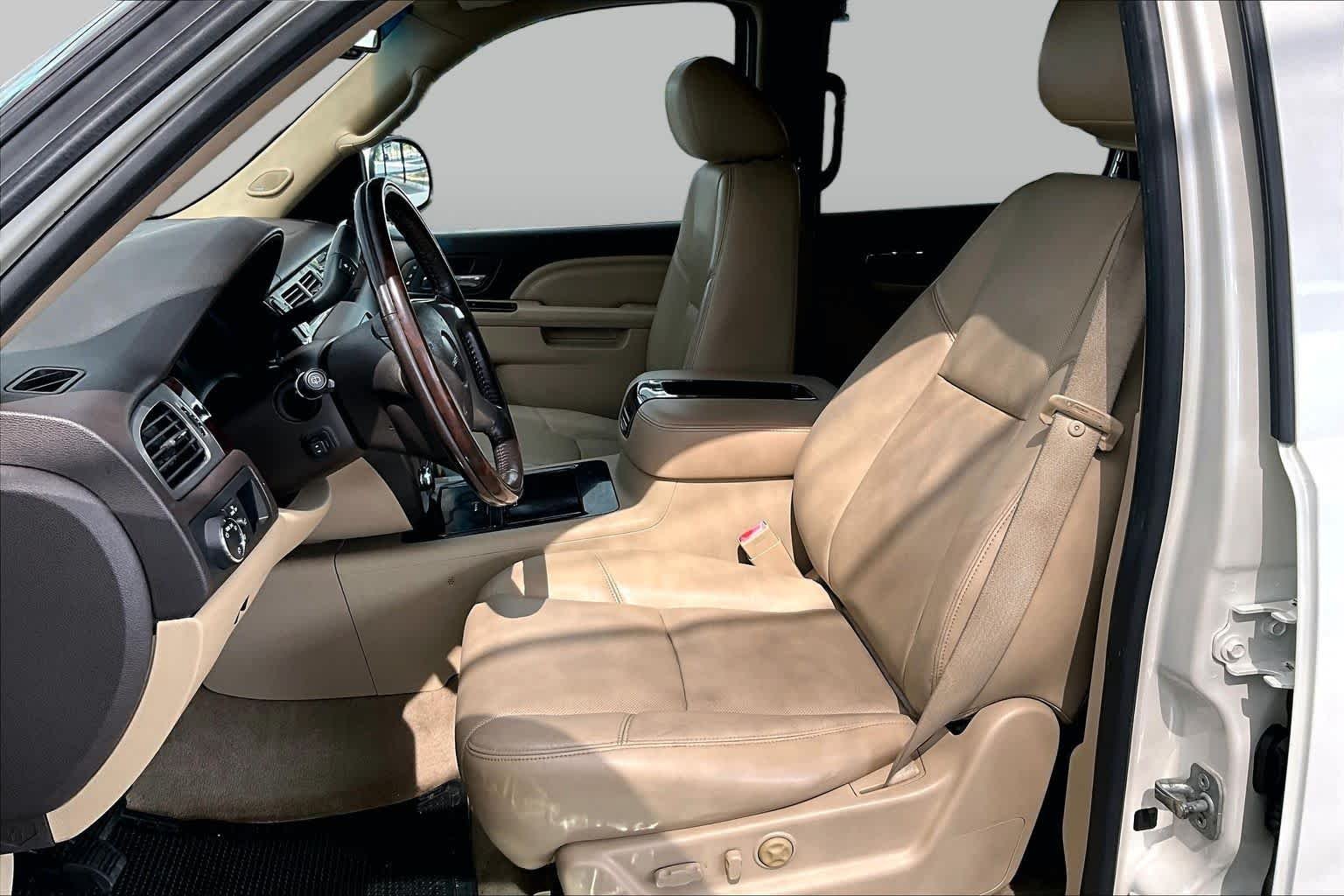 Used 2012 White Diamond Tricoat GMC Denali image 7