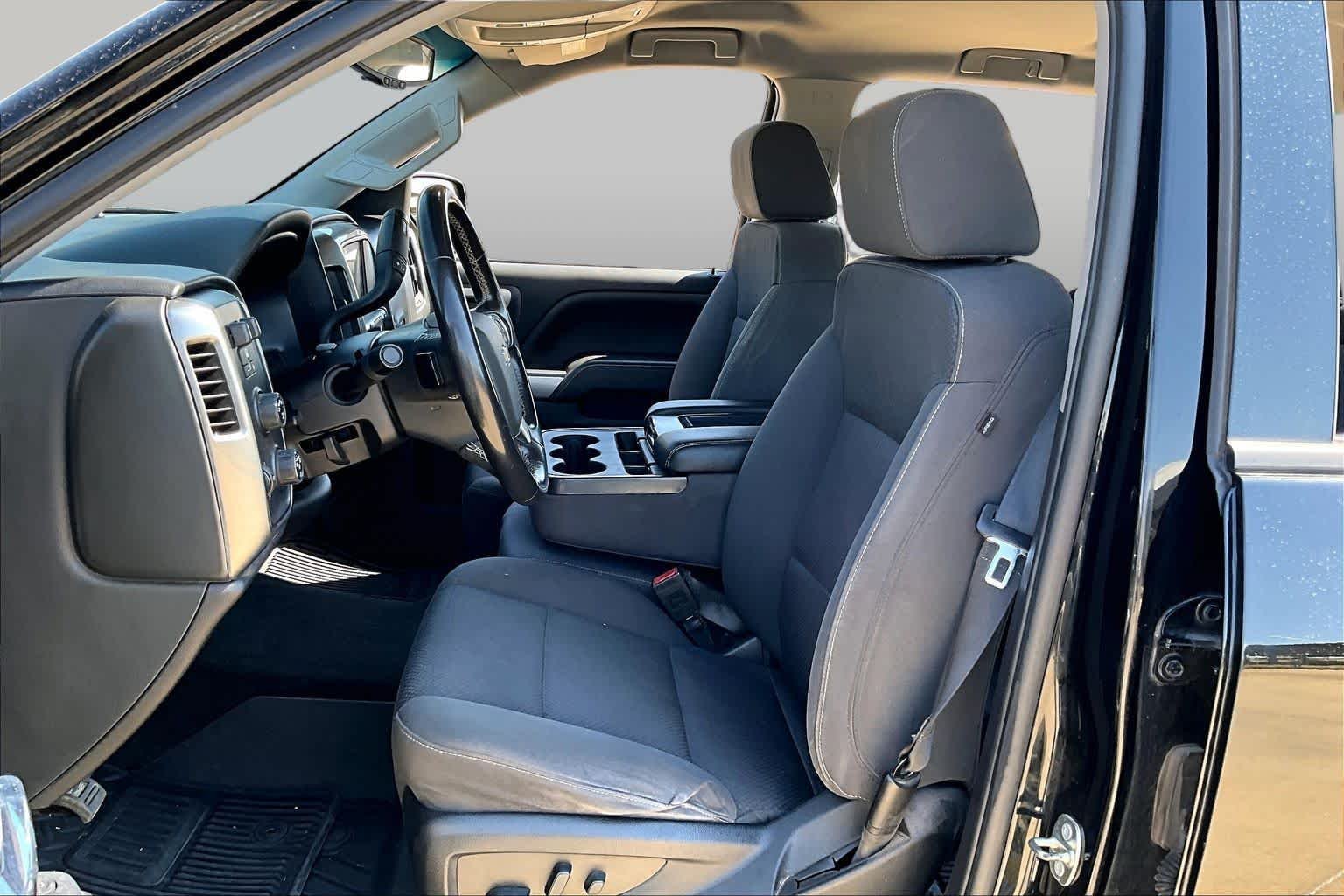 Used 2018 Black Chevrolet LT image 8