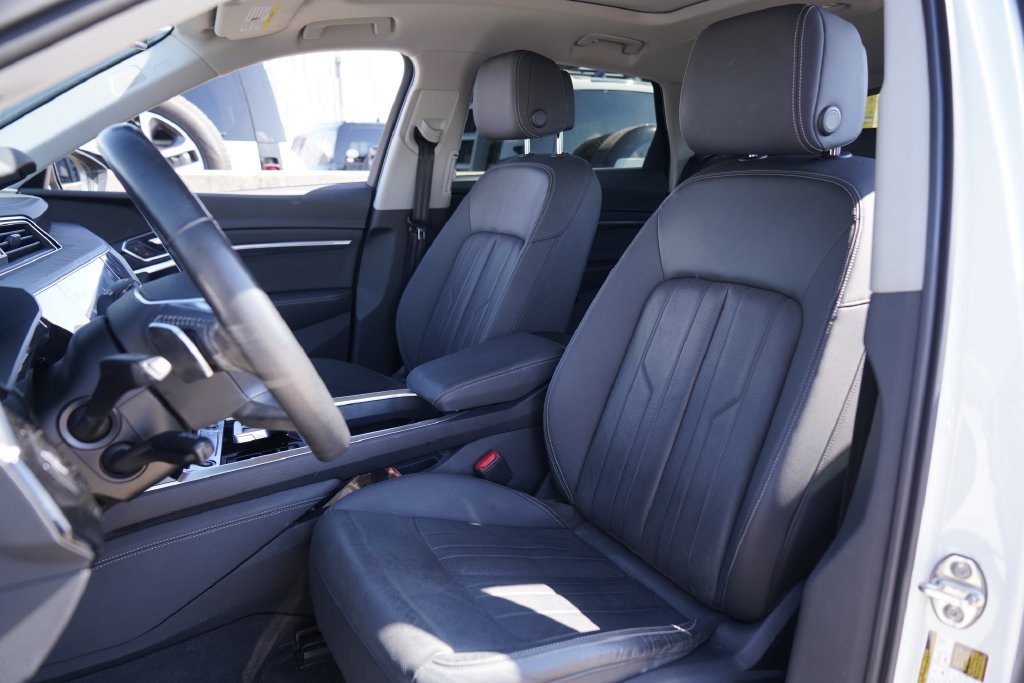 Used 2021  Audi Premium Plus image 12
