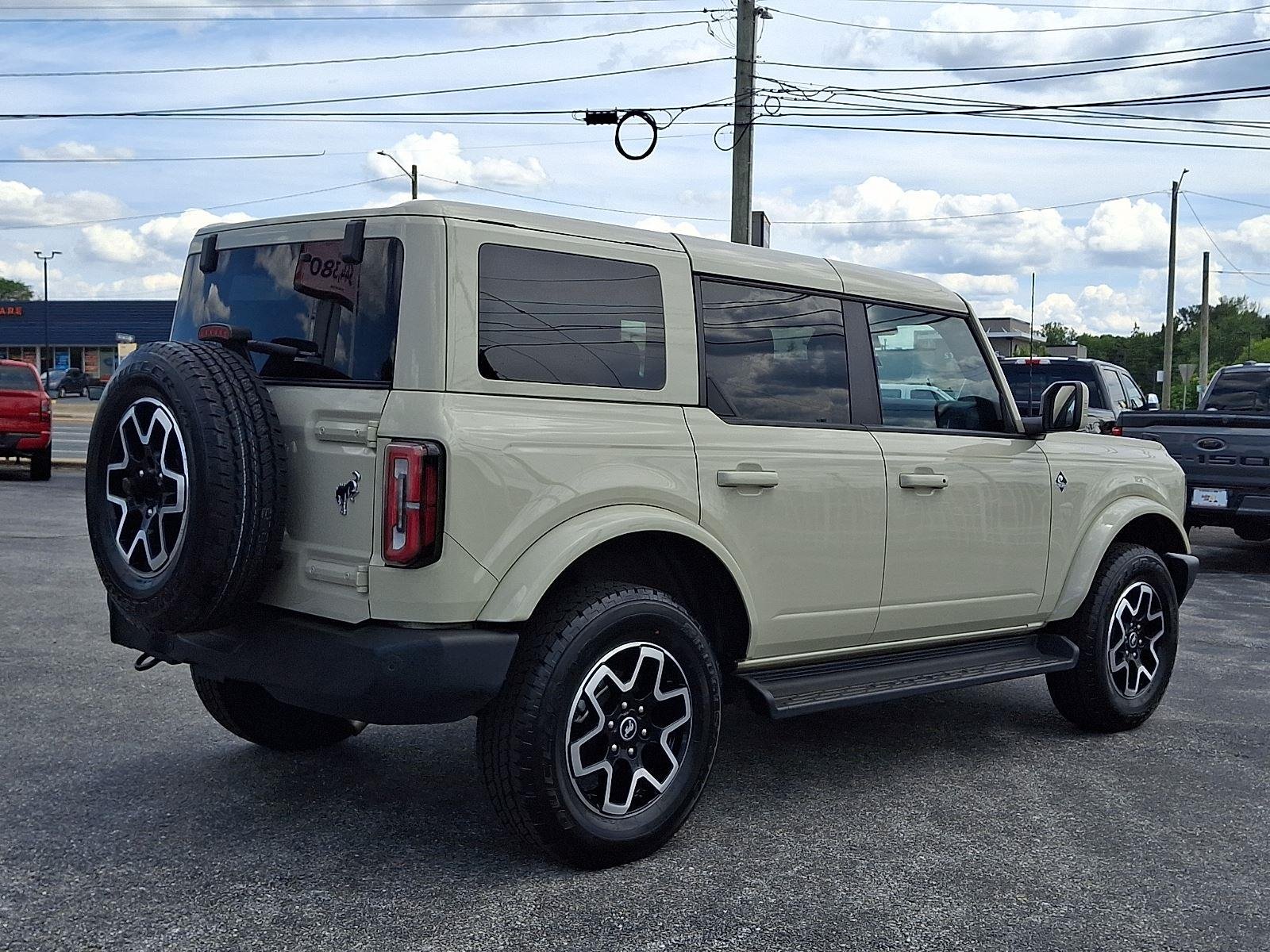 Certified Used 2025 Desert Sand Ford Outer Banks image 6