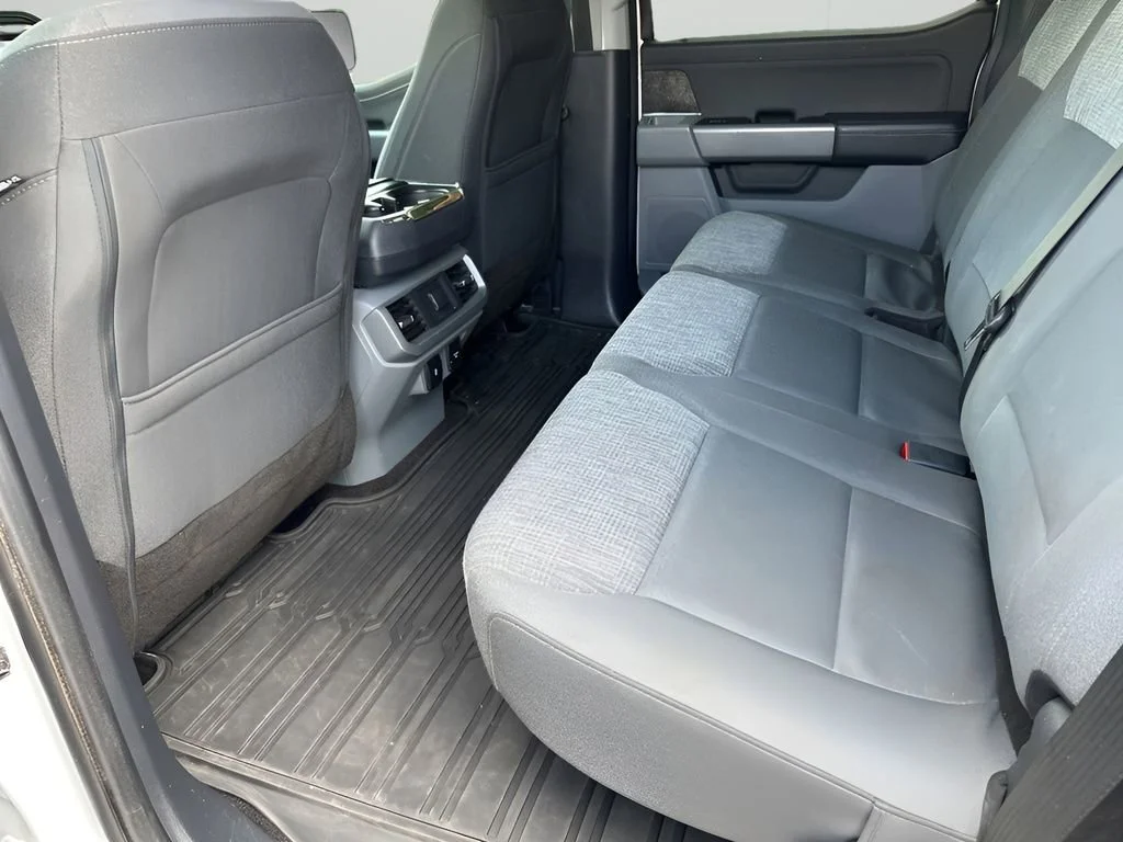 Used 2022 White Ford XLT image 22