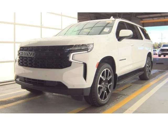 2023 Chevrolet Suburban RST
