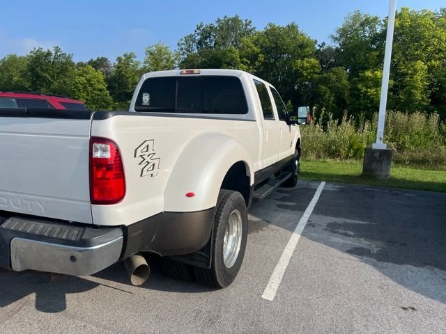 Used 2015 White Ford Lariat image 8