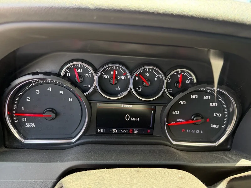 Used 2023 Silver Ice Metallic Chevrolet LT image 3