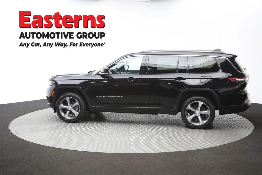 Used 2023 Black Jeep Limited image 65