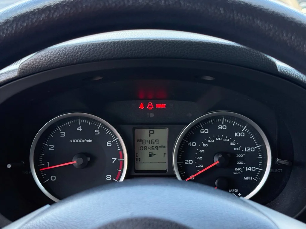 Used 2014 Crystal Black Silica Subaru 2.0i Premium image 13