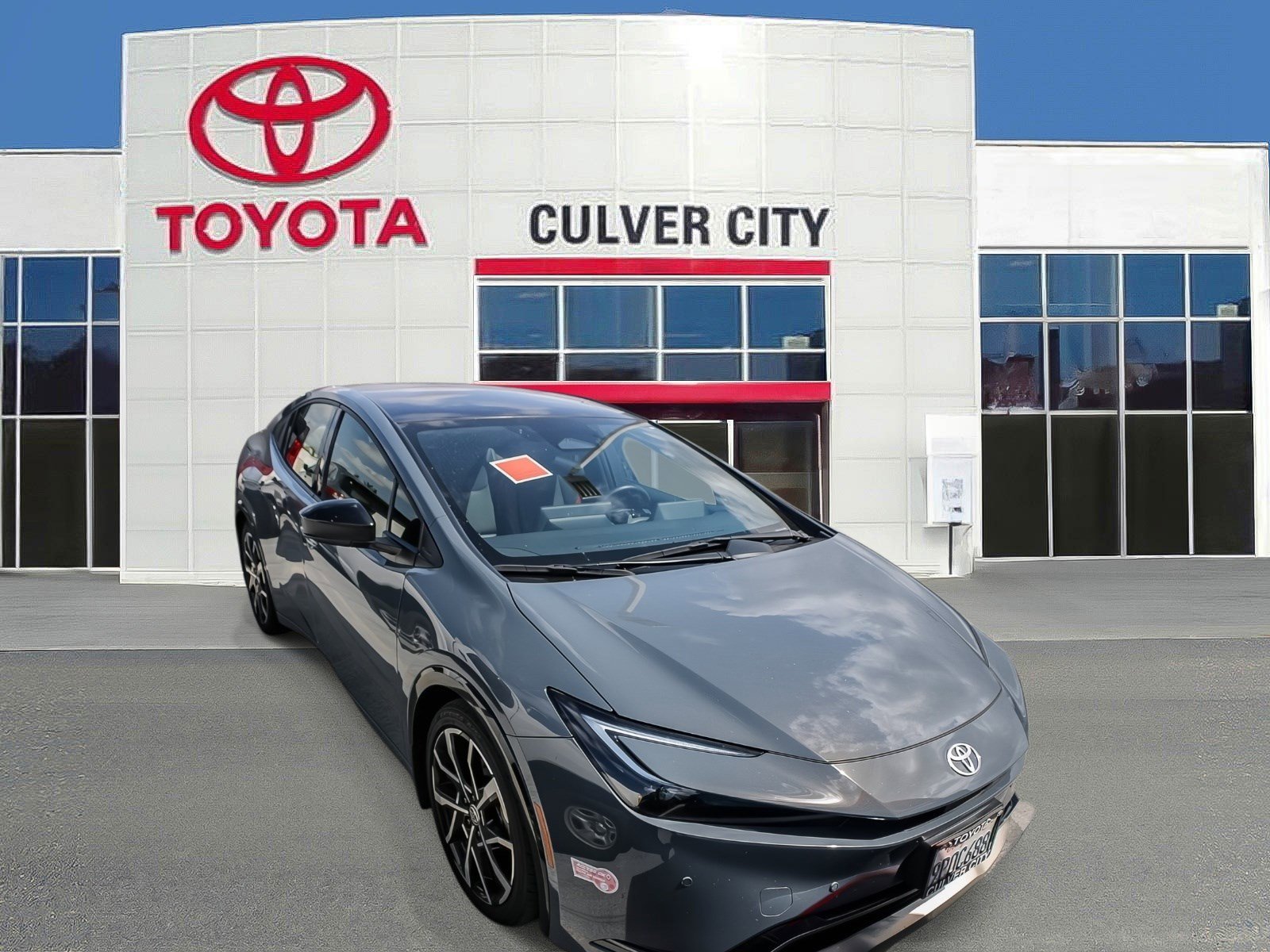 2024 Toyota Prius Prime XSE's photo