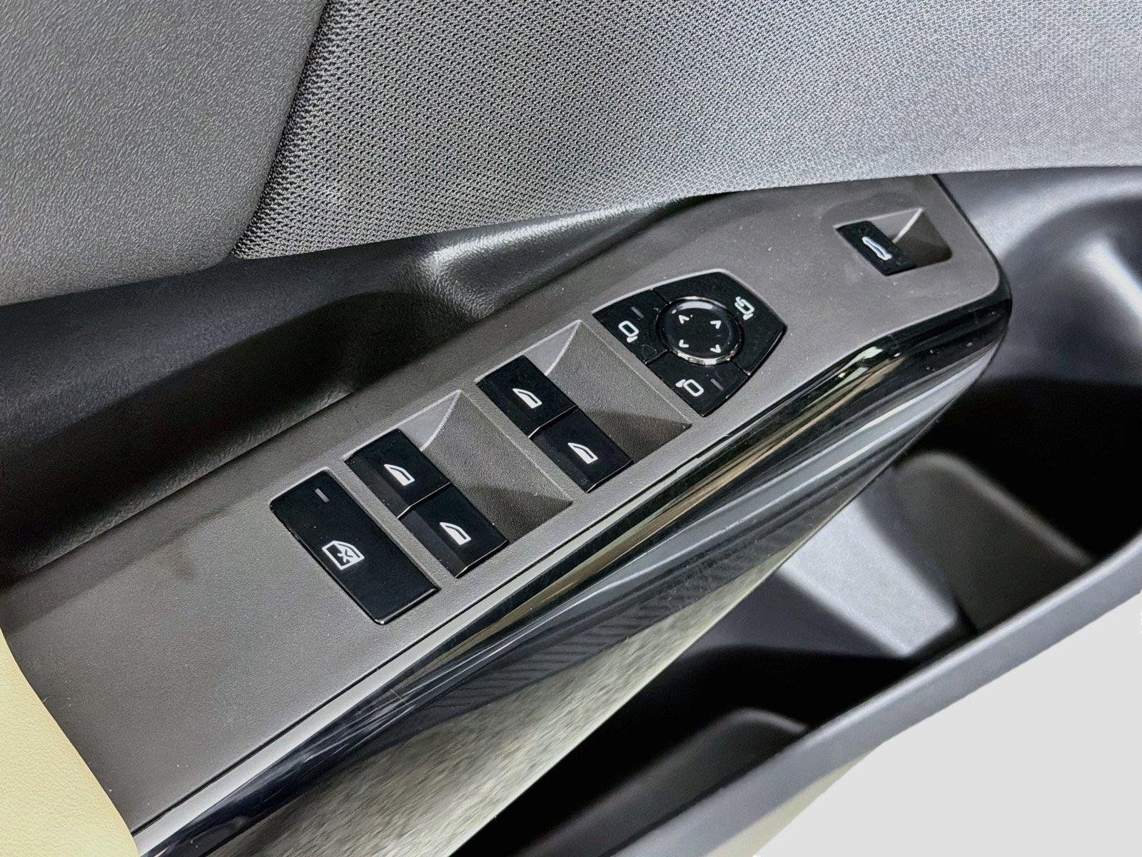 New 2026 Skyscraper Grey Metallic BMW 30 xDrive image 17