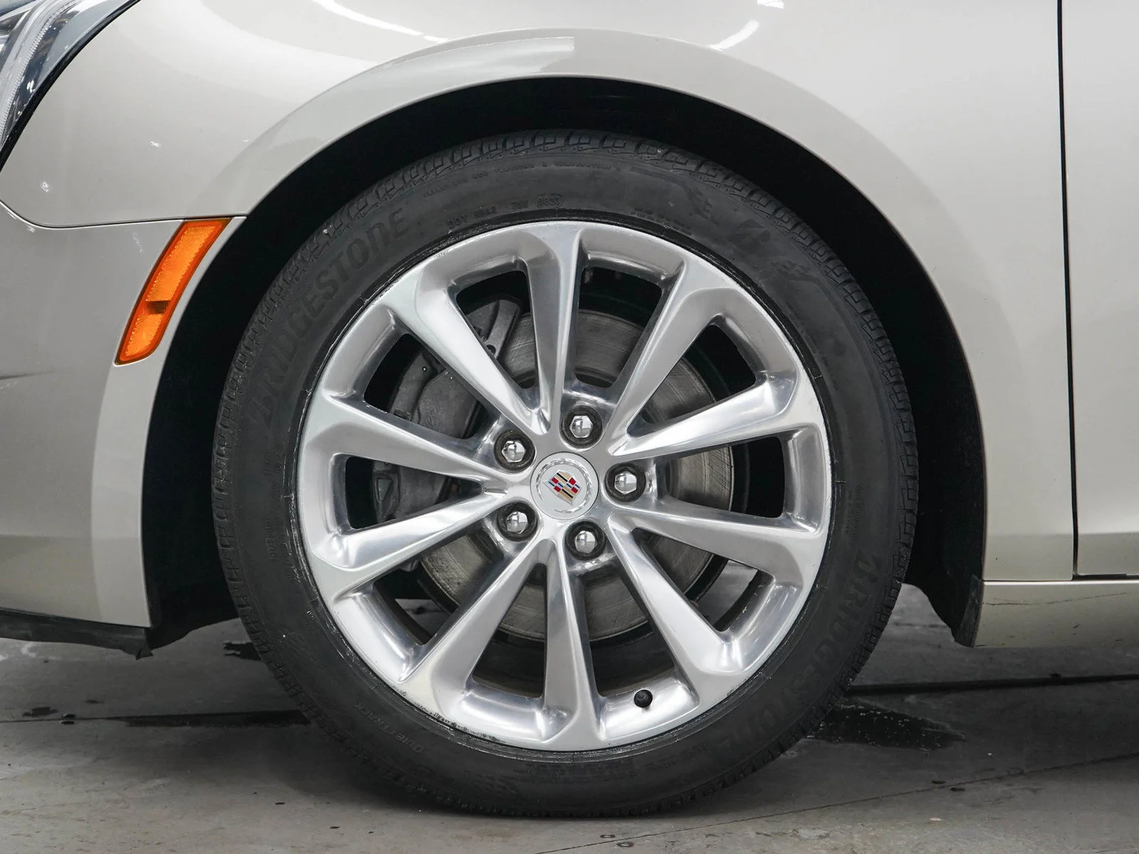 Used 2013 Silver Coast Metallic Cadillac Premium image 28