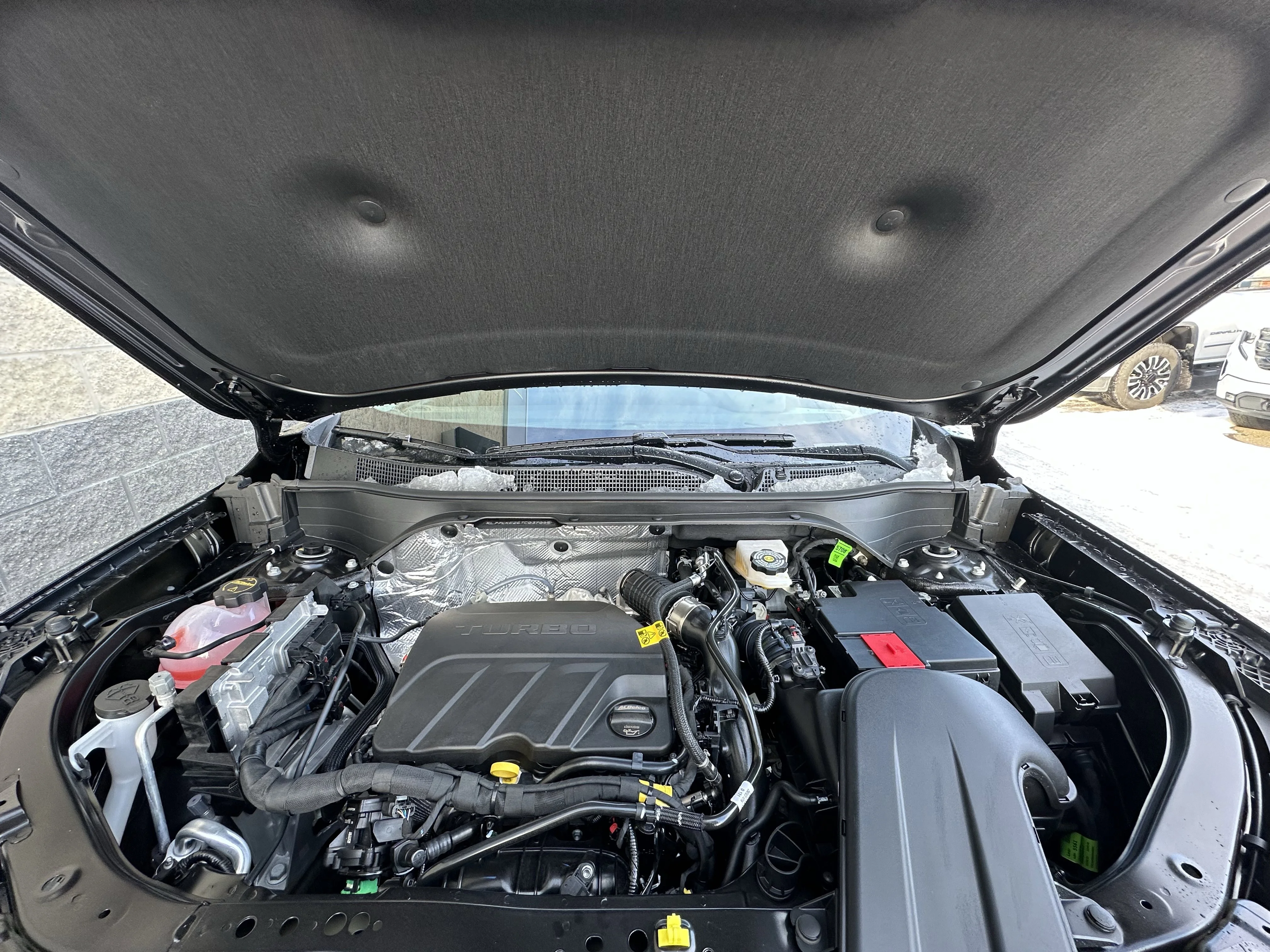 New 2026 Mosaic Black Metallic Chevrolet ACTIV image 6