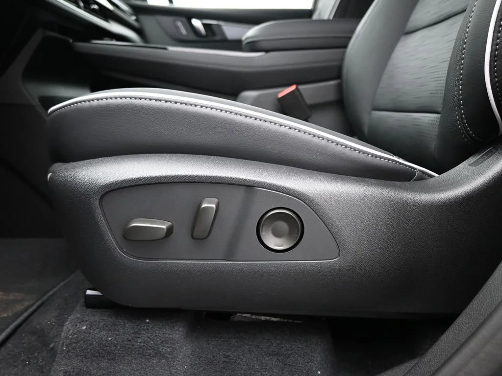 2026 Buick Enclave Sport Touring - Photo 20