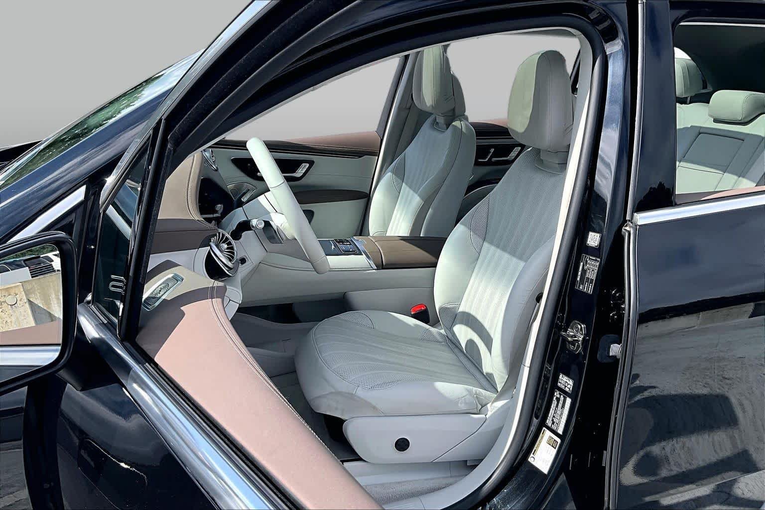 Used 2023 Obsidian Black Metallic Mercedes-Benz EQS 580 image 7