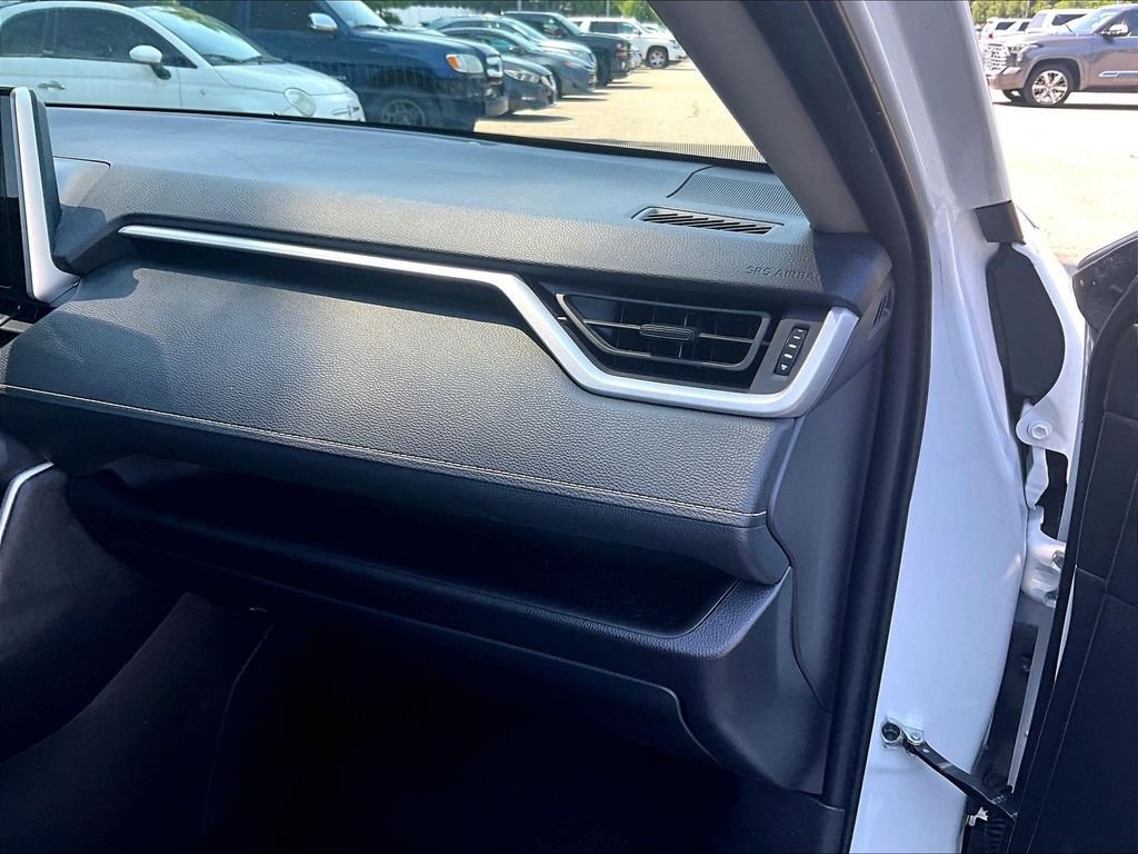 Used 2025 White Toyota XLE image 13