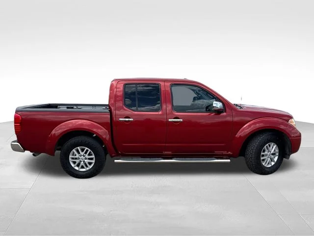 Used 2016 Red Nissan SV image 8