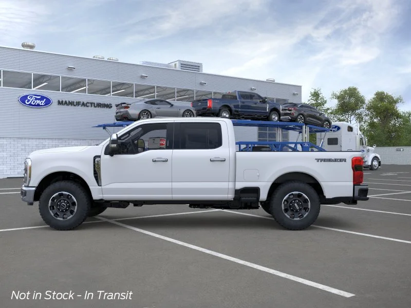 New 2026 Star White Metallic Tri-Coat Ford F-250® Lariat® image 3