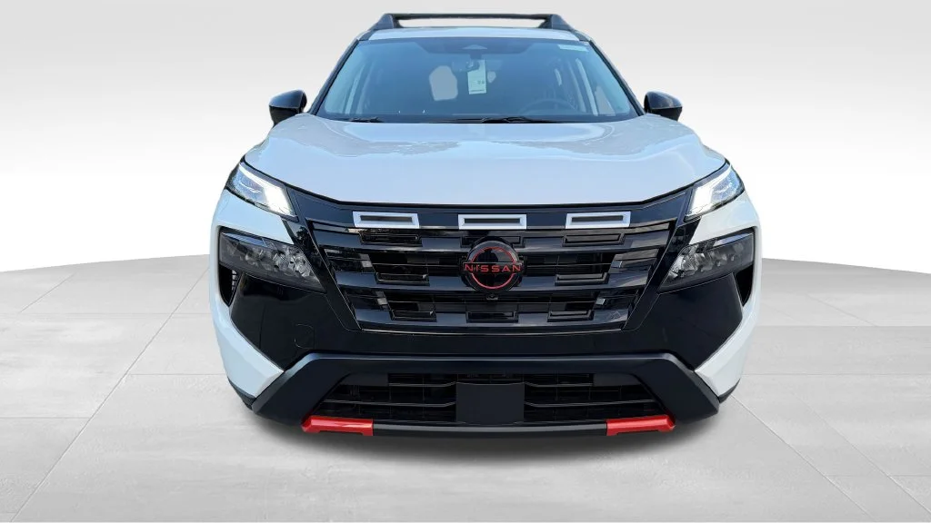 New 2026 Everest White Pearl TriCoat Nissan Rock Creek® image 2