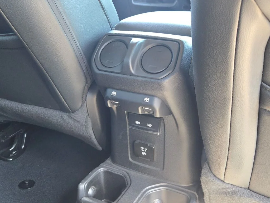 Used 2022 Gray Jeep Overland image 12