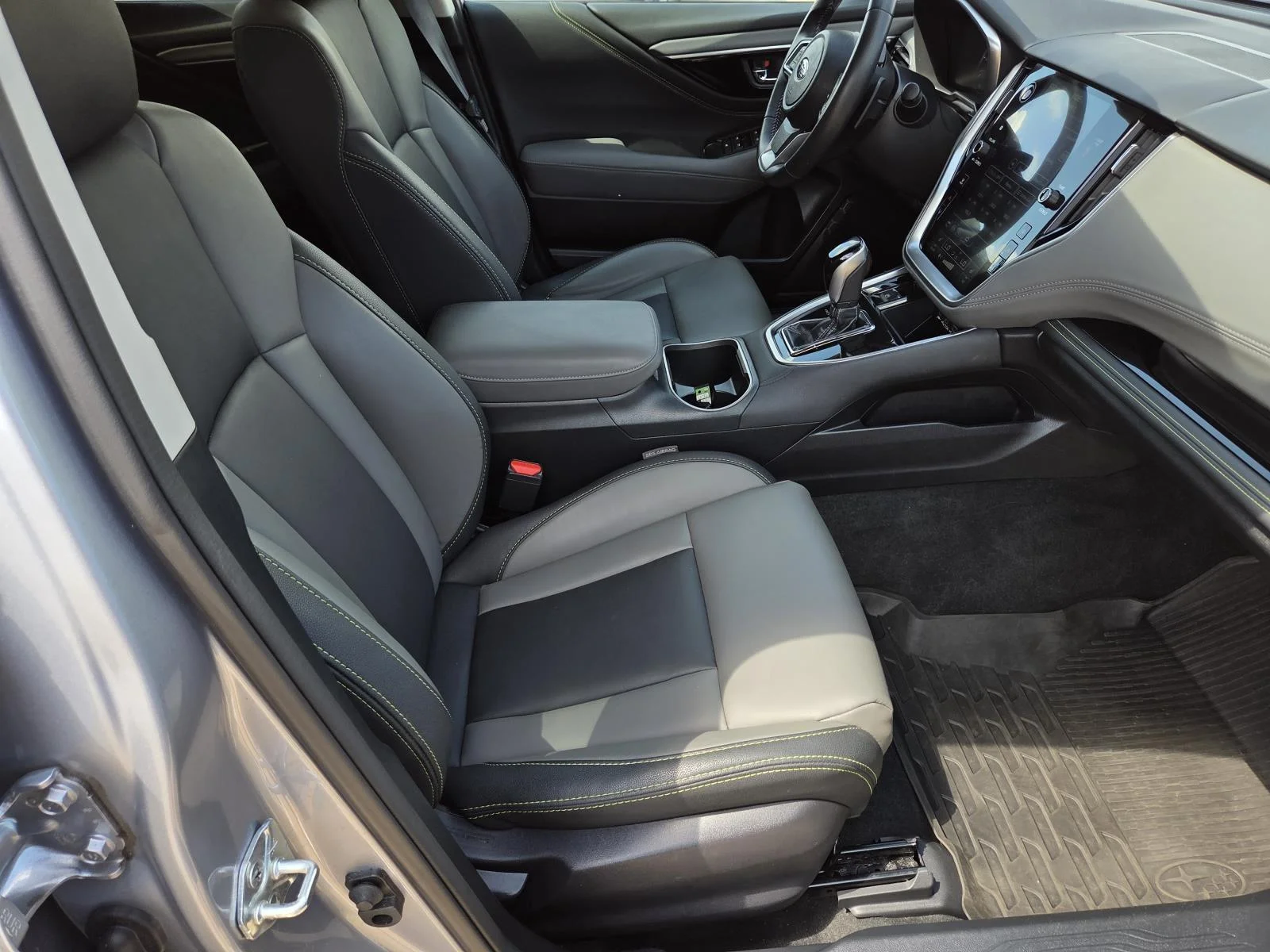 Used 2023 Ice Silver Metallic Subaru Onyx Edition image 38