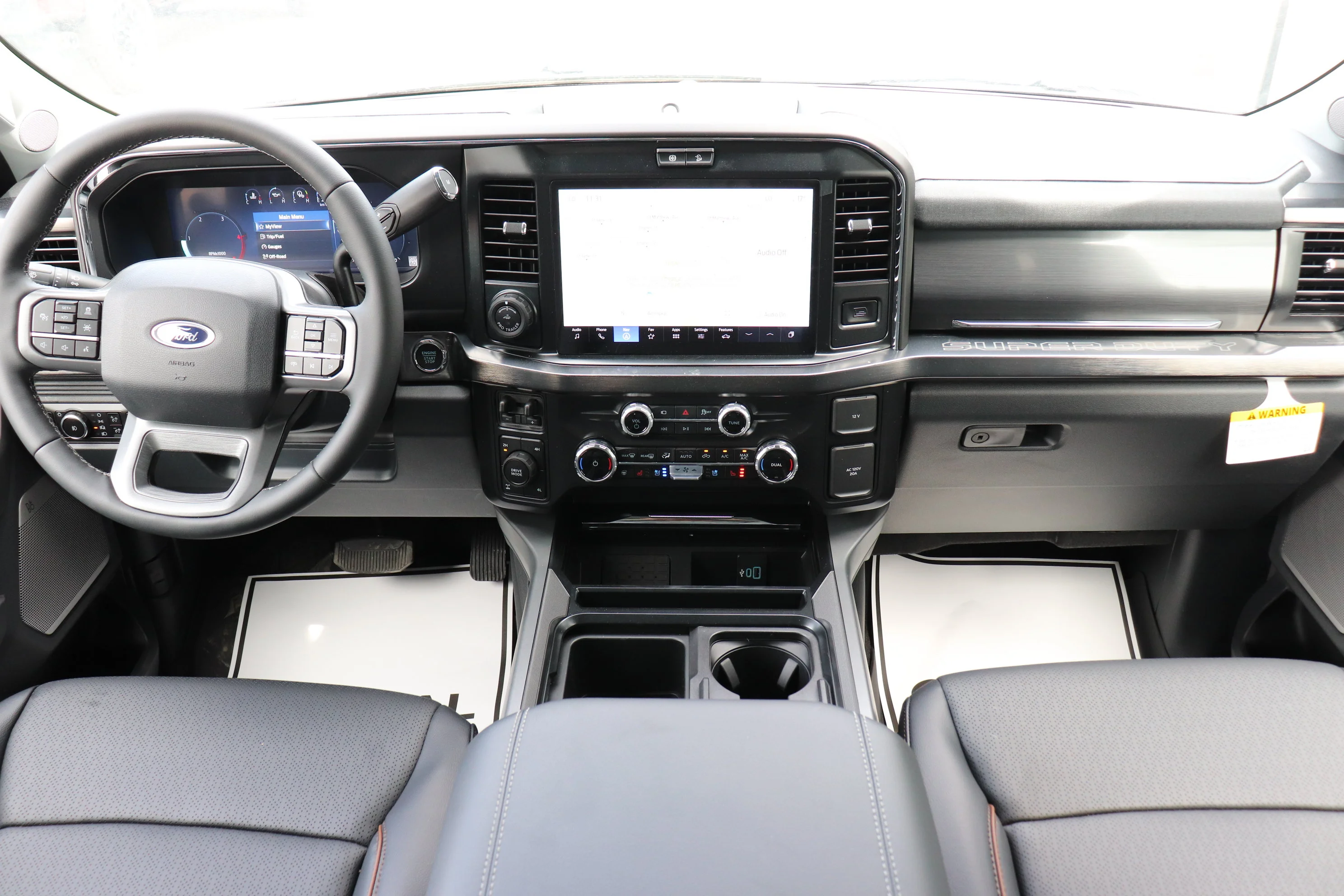 New 2026 CARBONIZED GREY METALLIC Ford LARIAT image 19