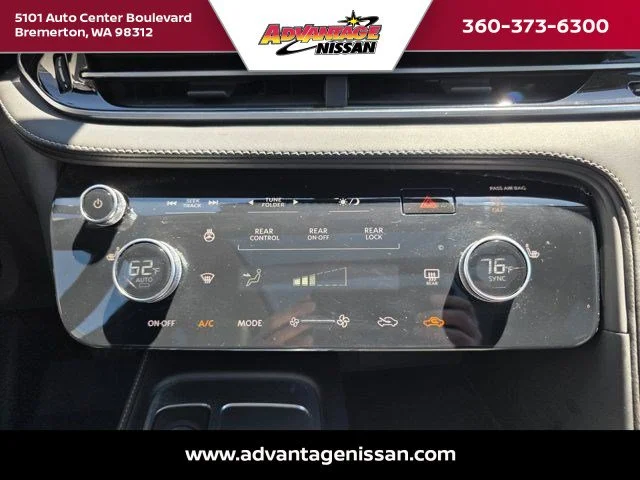 Used 2022 Majestic White INFINITI LUXE image 21