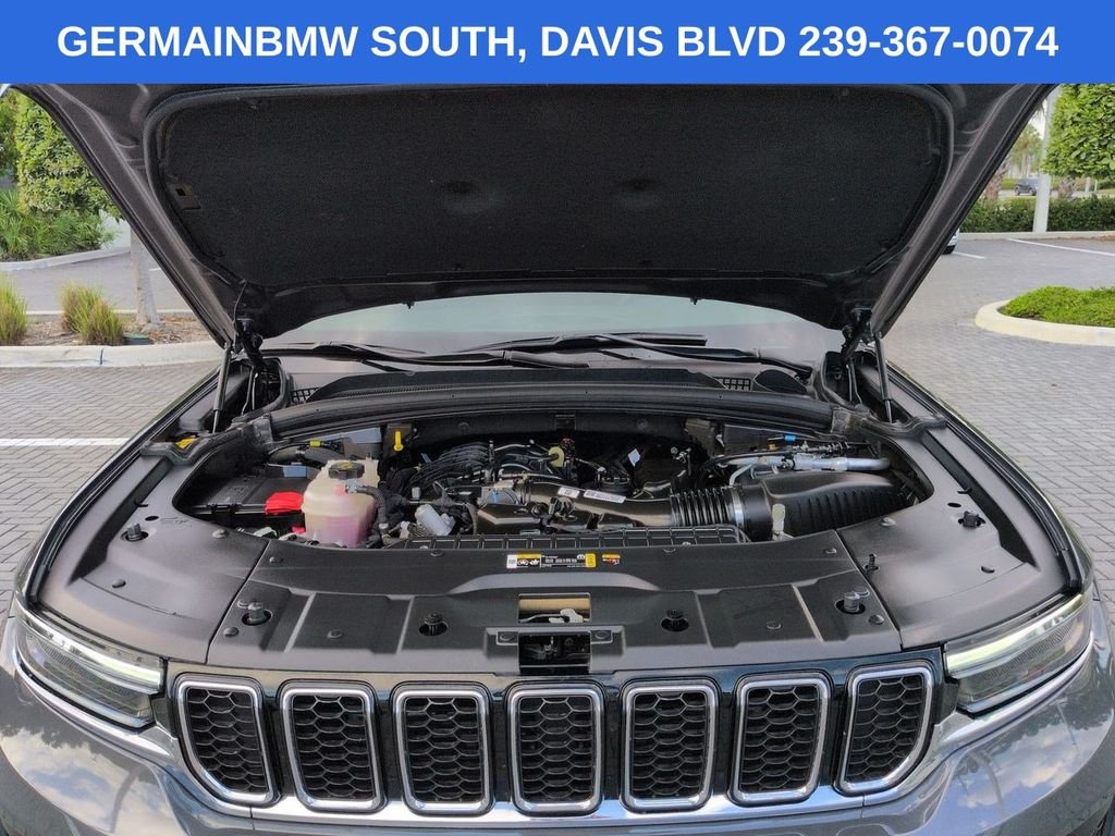 Used 2024 Gray Metallic Jeep Overland image 14