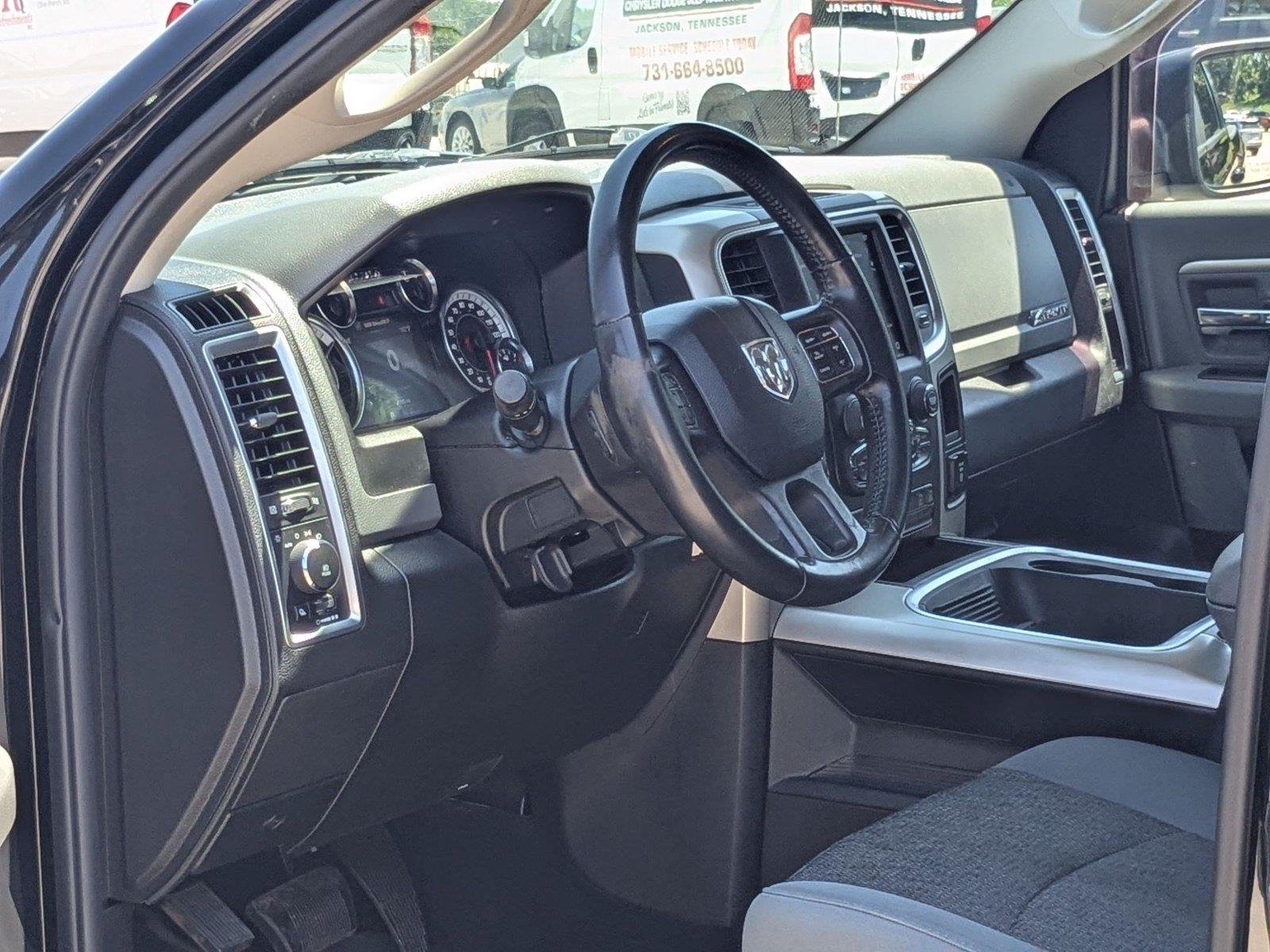 1C6RR6LT6KS604155
